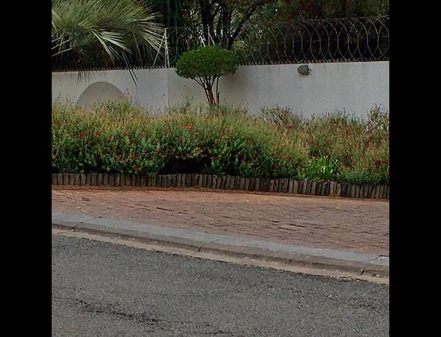 2 BEDROOM TOWNHOUSE RENTED IN BRYANSTON